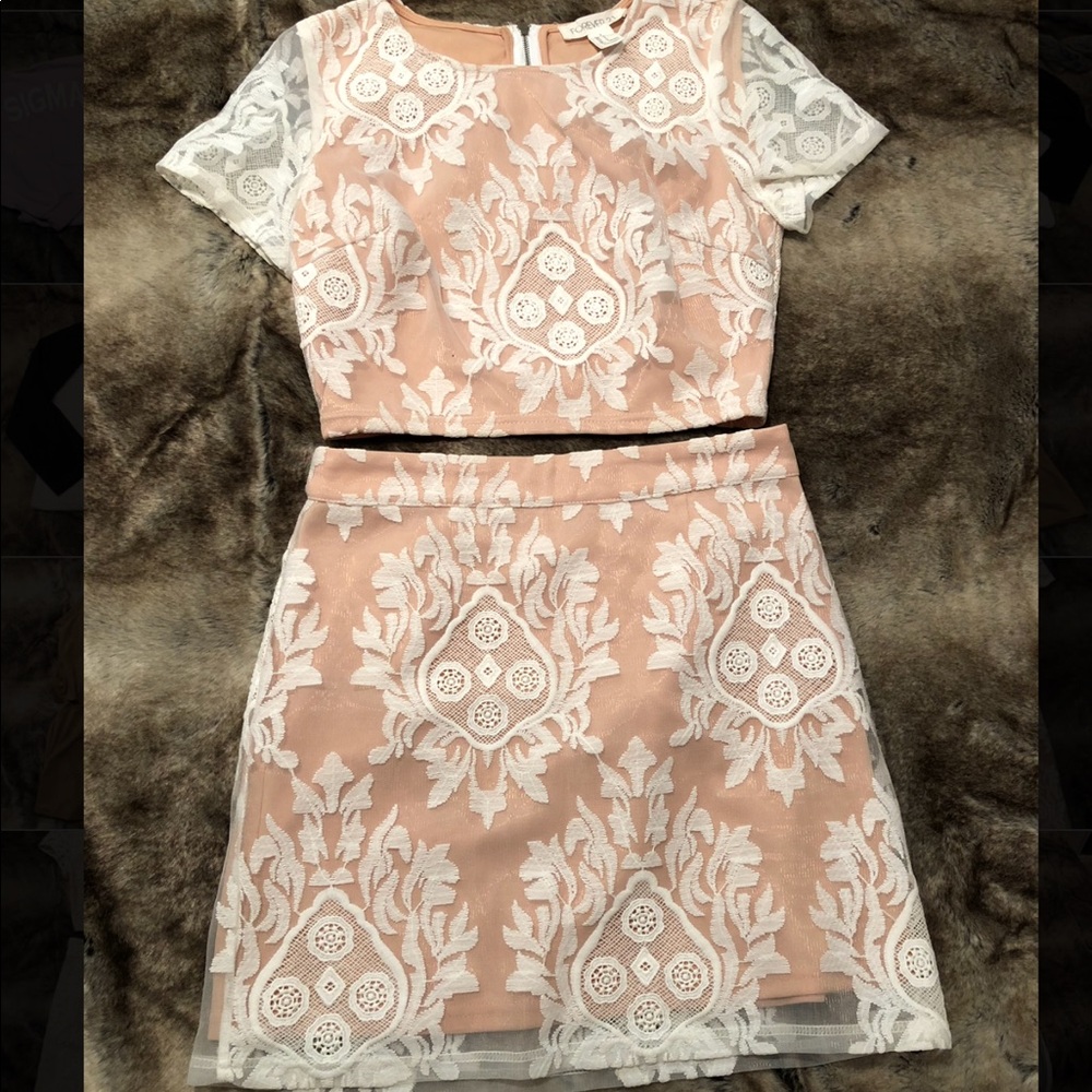 2 piece set
